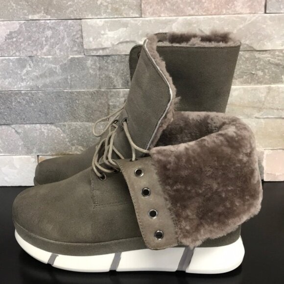 Women's Winter Booties - Picture 4 of 5